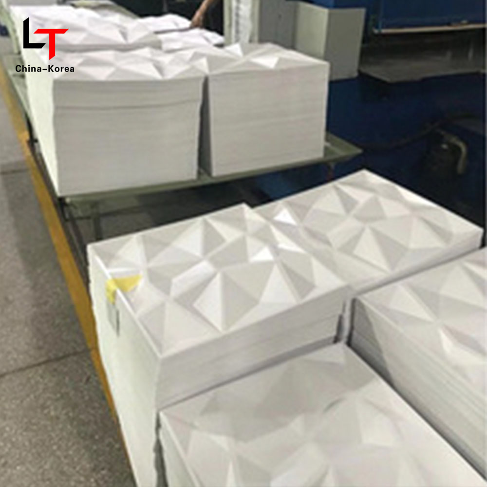 আধুনিক 3D পিভিসি ওয়াল প্যানেল/স্টিকার লিভিং রুমের বেডরুমের ওয়াল ডেকোরেশনের জন্য অভ্যন্তরীণ ওয়াটারপ্রুফ ম্যাট ব্ল্যাক ডায়মন্ড শেপ