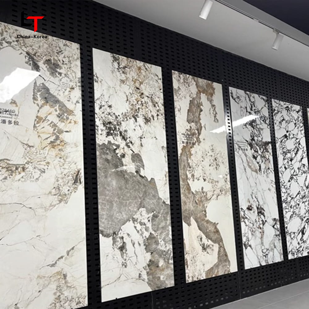 1220×2440mm পিভিসি কার্বন ক্রিস্টাল প্যানেল জলরোধী ফায়ারপ্রুফ ডেকোরেটিভ ওয়াল ক্ল্যাডিং ইউভি লেপ সহ ইনডোর আউটডোরের জন্য