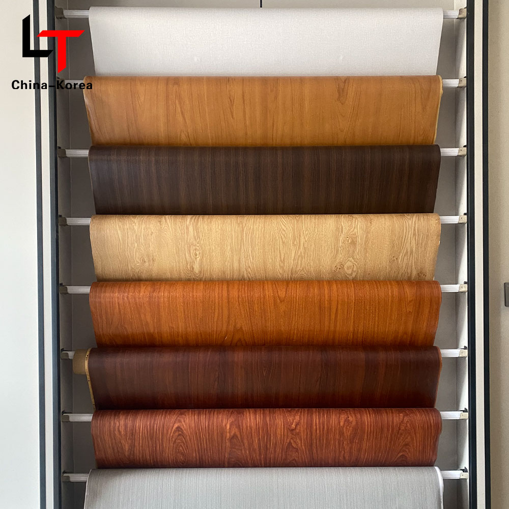 3D 5D প্রিন্টিং ল্যামিনেশন হিট ট্রান্সফার ফিল্ম পিভিসি ফার্নিচার ডেকোরেশন ফিল্ম ডোর ওয়াল প্যানেলের জন্য ভ্যাকুয়াম প্রেস ফয়েল WPC UV বোর্ড