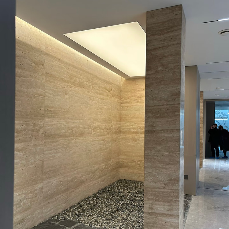 ফায়ারপ্রুফ টাইল ব্যহ্যাবরণ ফাক্স অভ্যন্তরীণ নমনযোগ্য নরম প্রাচীর ক্ল্যাডিং ট্র্যাভারটাইন কৃত্রিম নমনীয় নরম পাথরের ওয়াল প্যানেল